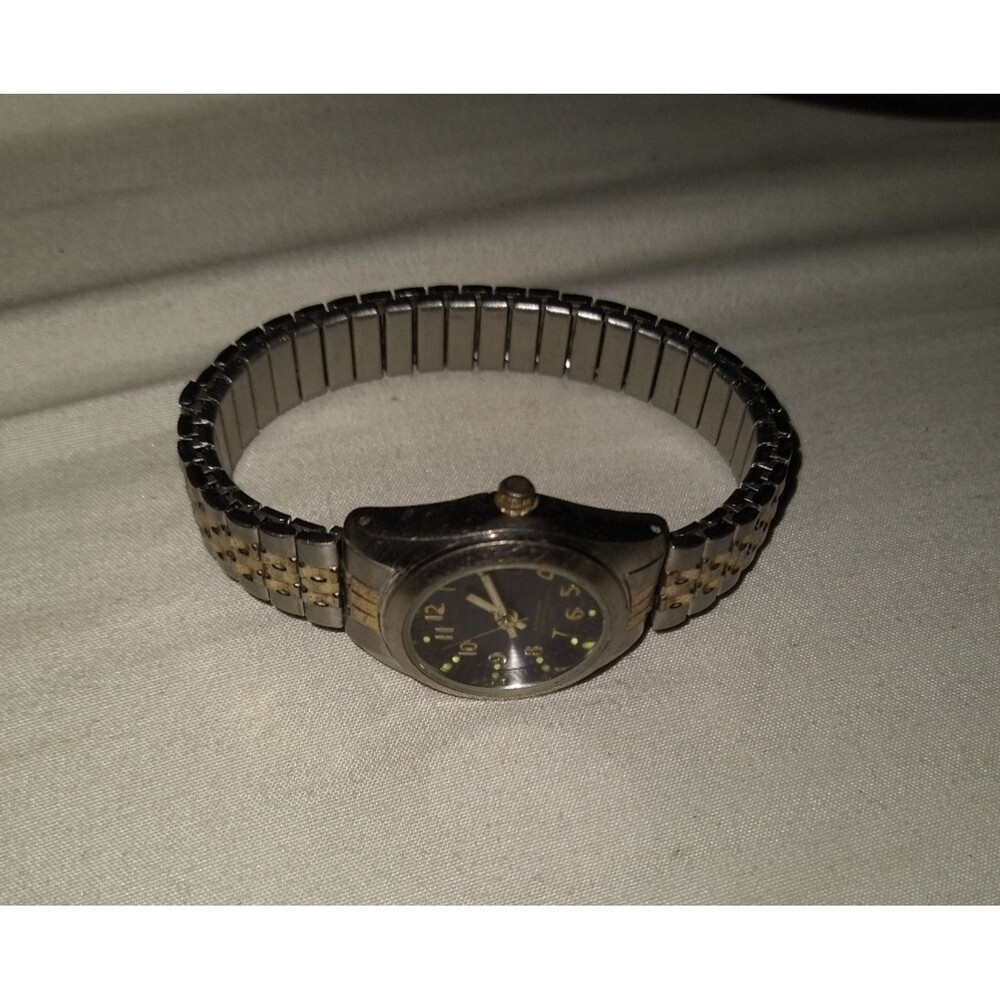 Ladies Watch - Picture 3 of 3